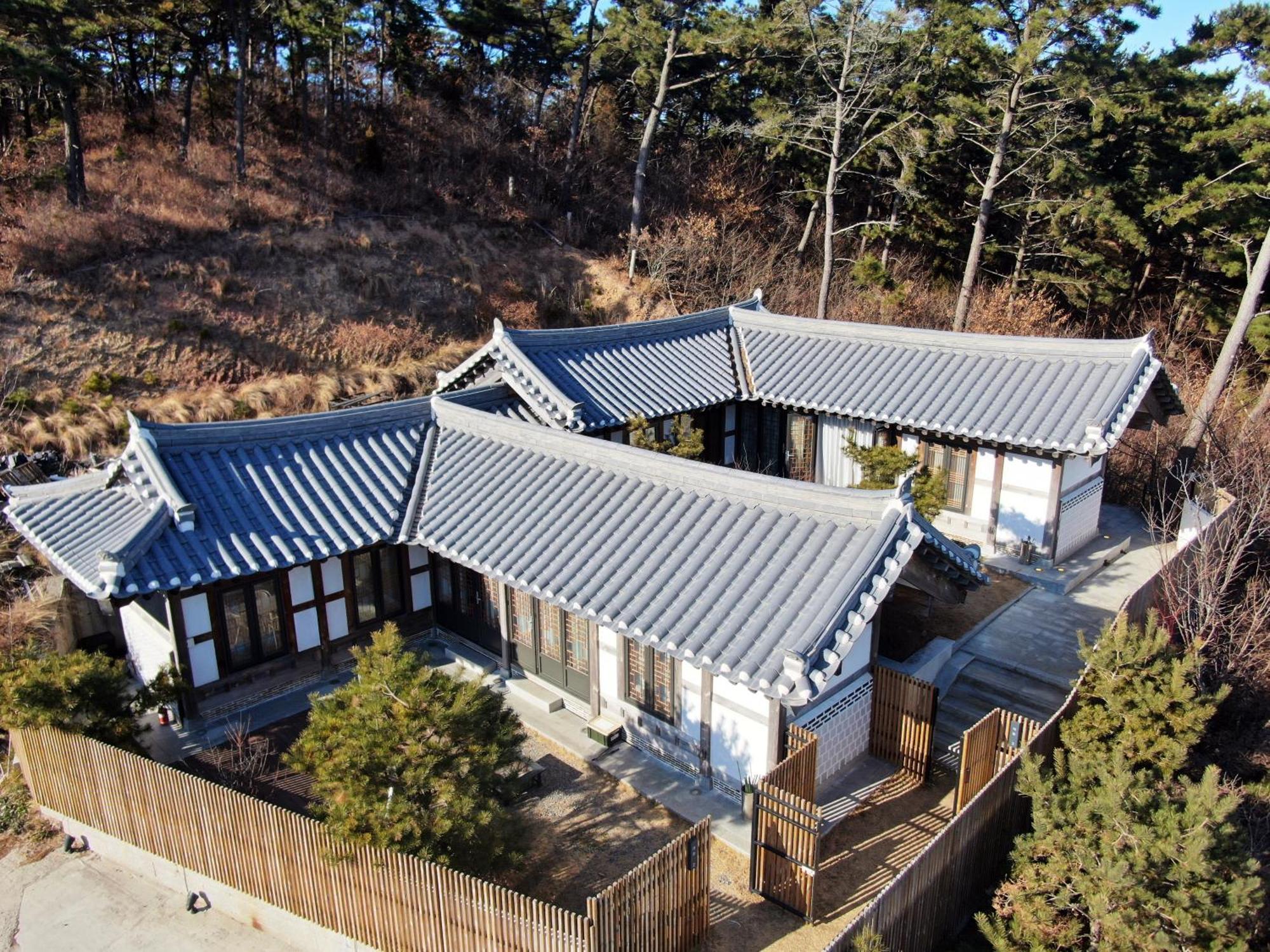 Hotelarrive Taean Tiann Hanokbeachresort Exterior photo